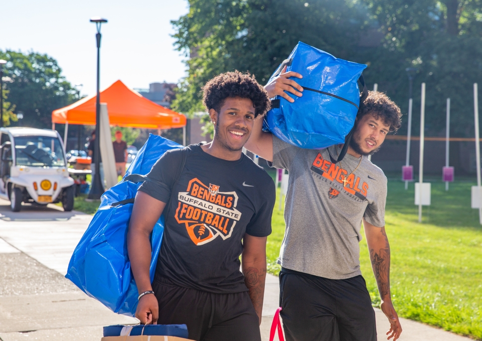 In the News: Buffalo State s Move In Day Featured on WIVB News SUNY